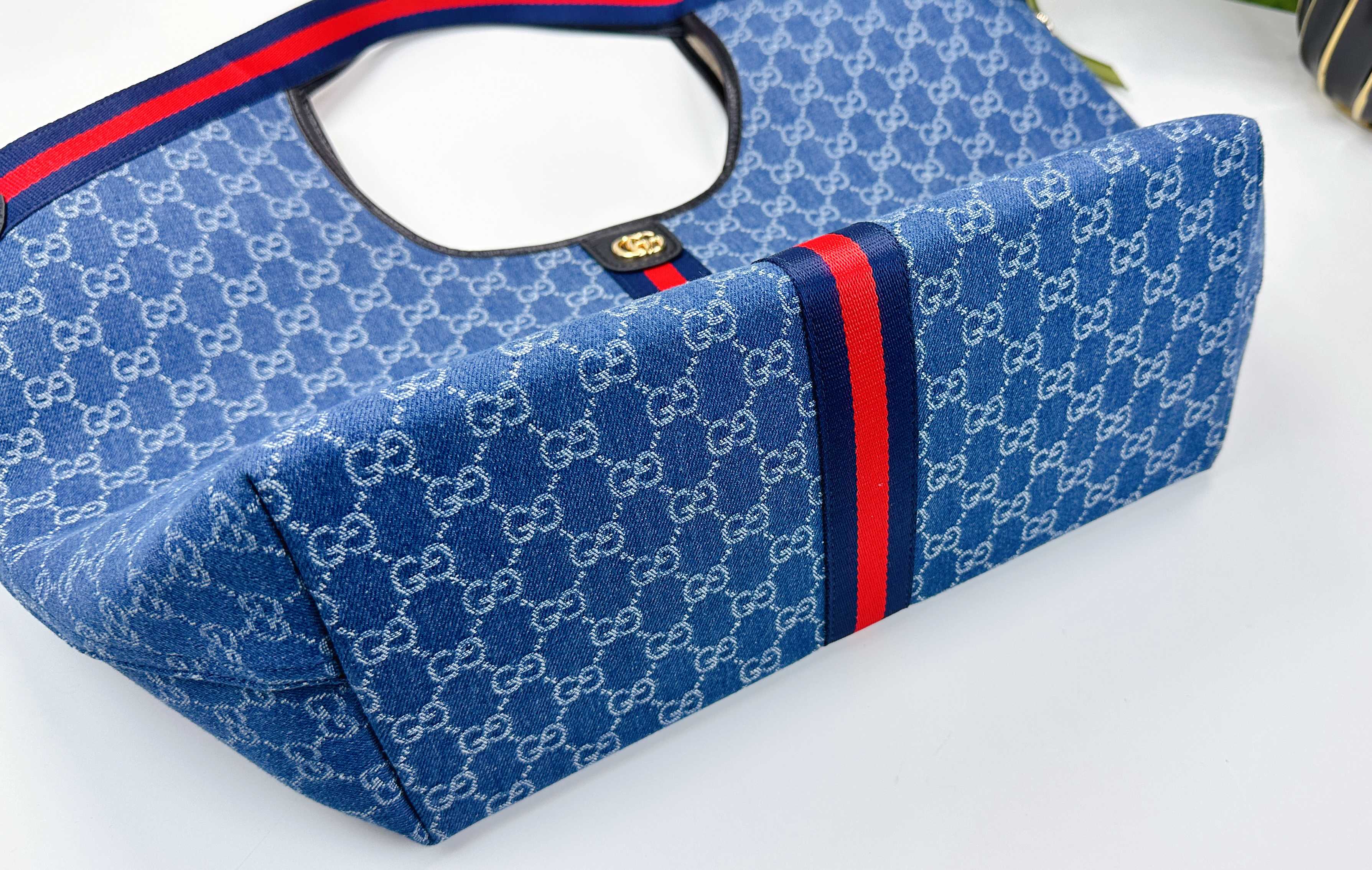 Gucci Giglioシリーズ大容量トートバッグ - GG帆布と可拆卸手拿包