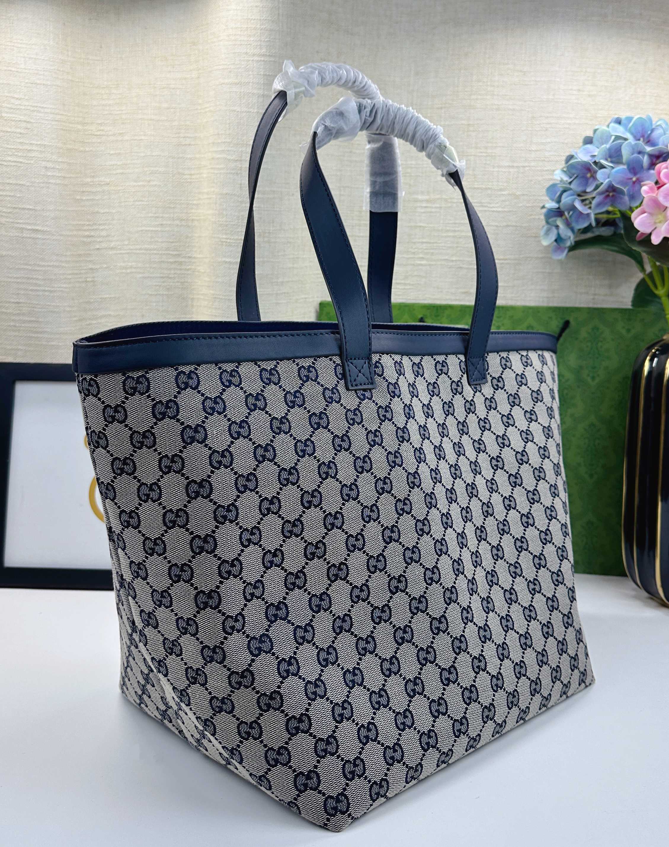 Gucci Totissima 中号托特包 - 実用的かつ洗練されたデザイン