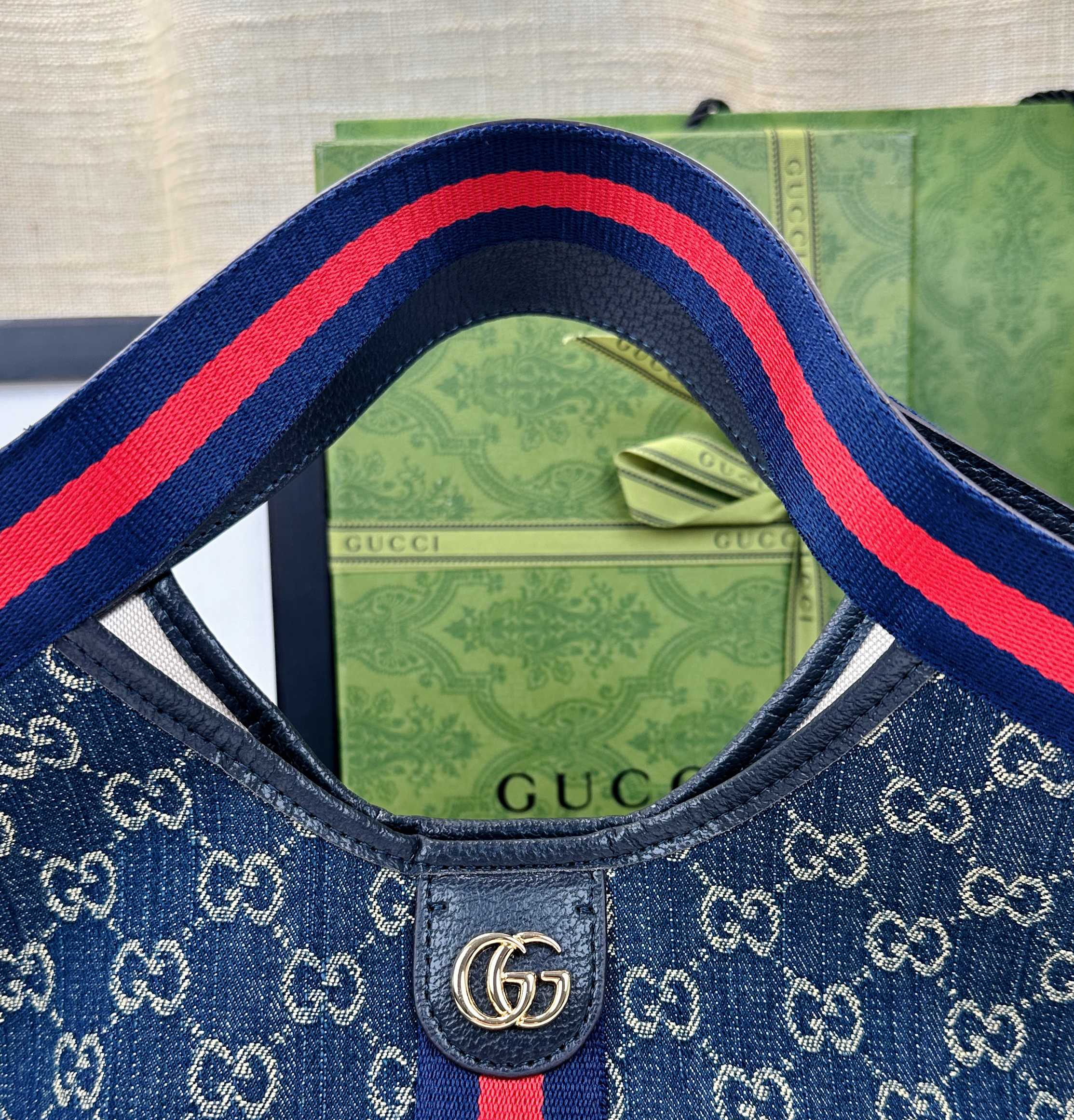 💰380   Gucci Giglio系列小号托特包于
