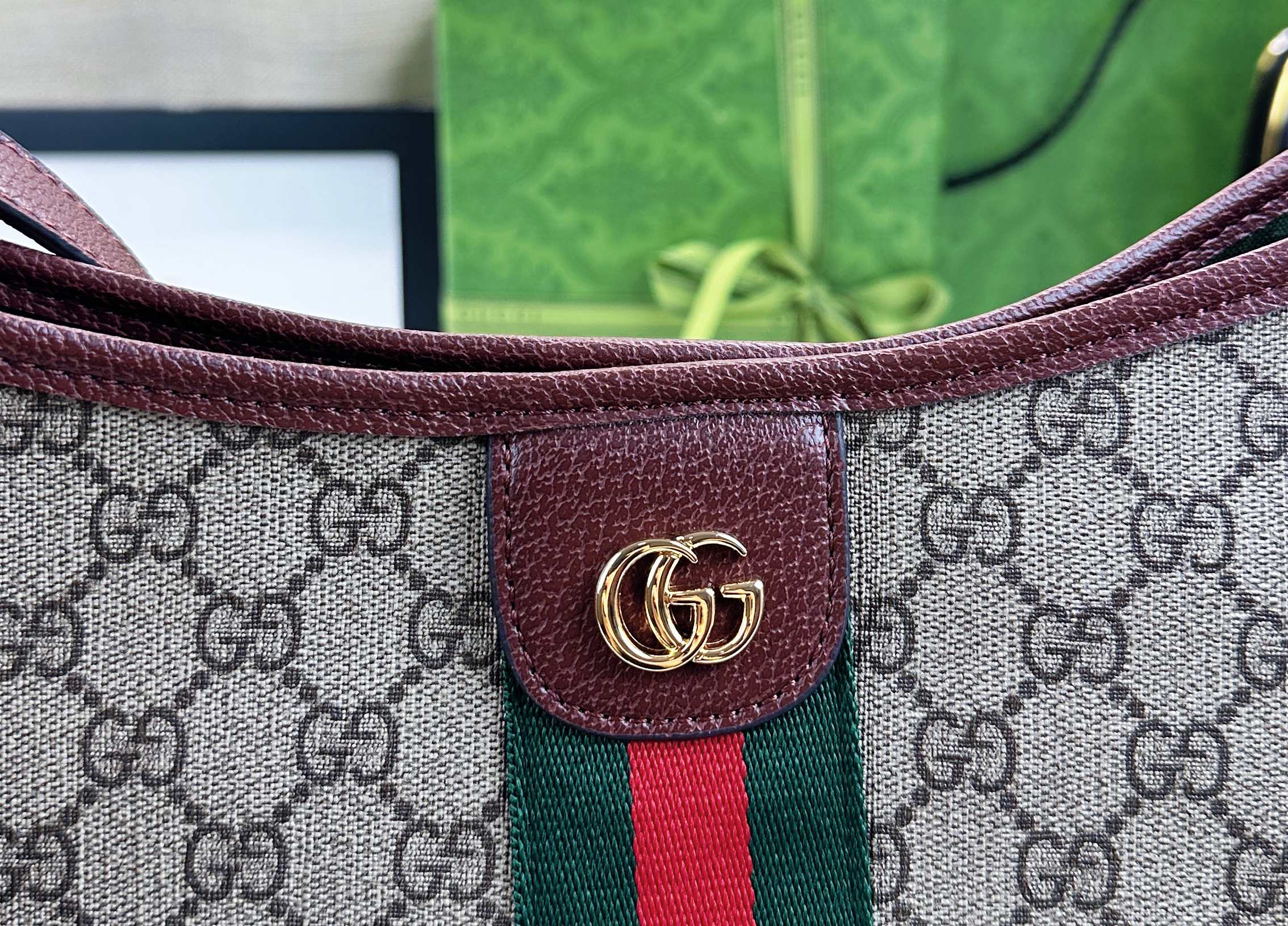 Ophidiaシリーズ ソフトな質感の新作バッグ - 米色×深棕色