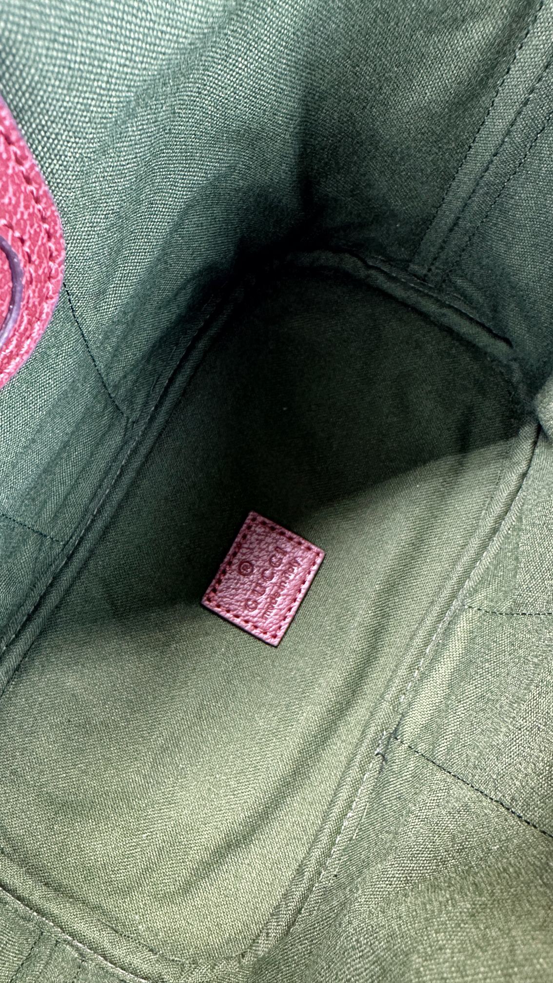 Ophidiaシリーズ 新型ソフトバッグ - 豊かな色合いと機能性を兼ね備えたデザイン