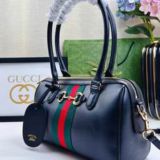 2026春夏系列全新上市。Gucci Borsetto系列名称巧妙融合意大利语“borsa”(手袋)和“ 2026春夏系列全新上市。Gucci Borsetto系列名称巧妙融合意大利语“borsa”(手袋)和“