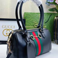 2026春夏系列全新上市。Gucci Borsetto系列名称巧妙融合意大利语“borsa”(手袋)和“ 2026春夏系列全新上市。Gucci Borsetto系列名称巧妙融合意大利语“borsa”(手袋)和“