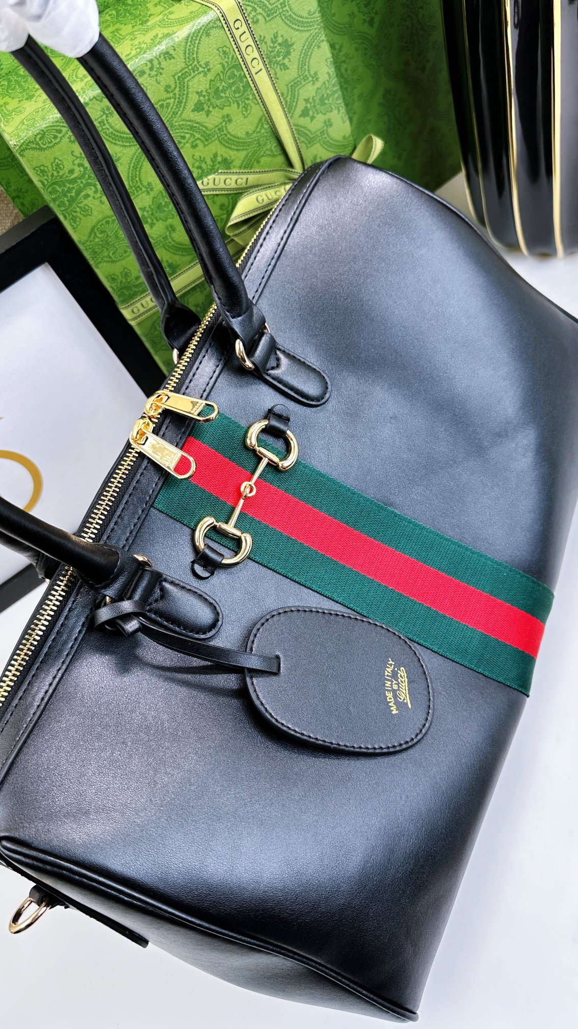 2026春夏系列全新上市。Gucci Borsetto系列名称巧妙融合意大利语“borsa”（手袋）和“