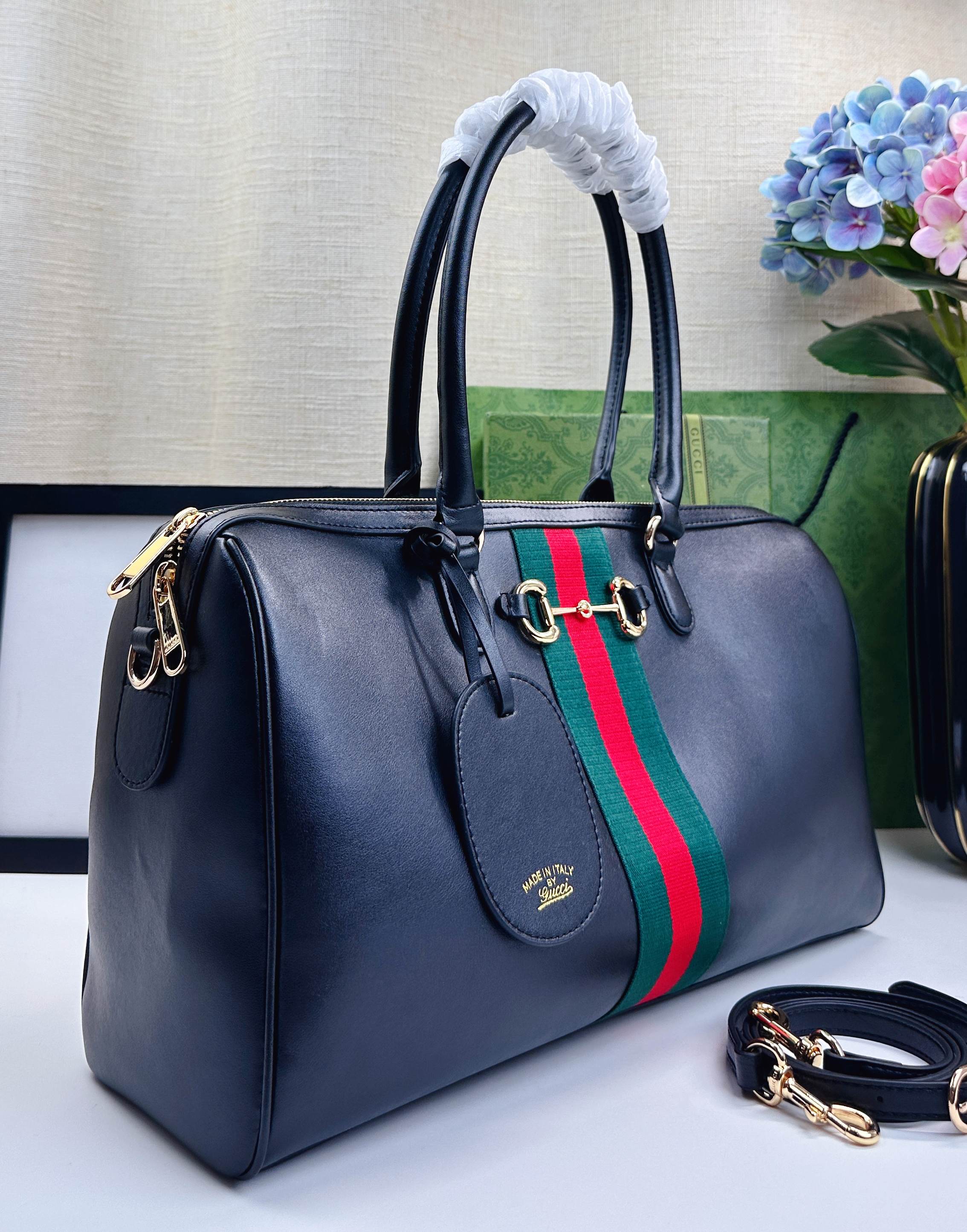 2026春夏系列全新上市。Gucci Borsetto系列名称巧妙融合意大利语“borsa”（手袋）和“