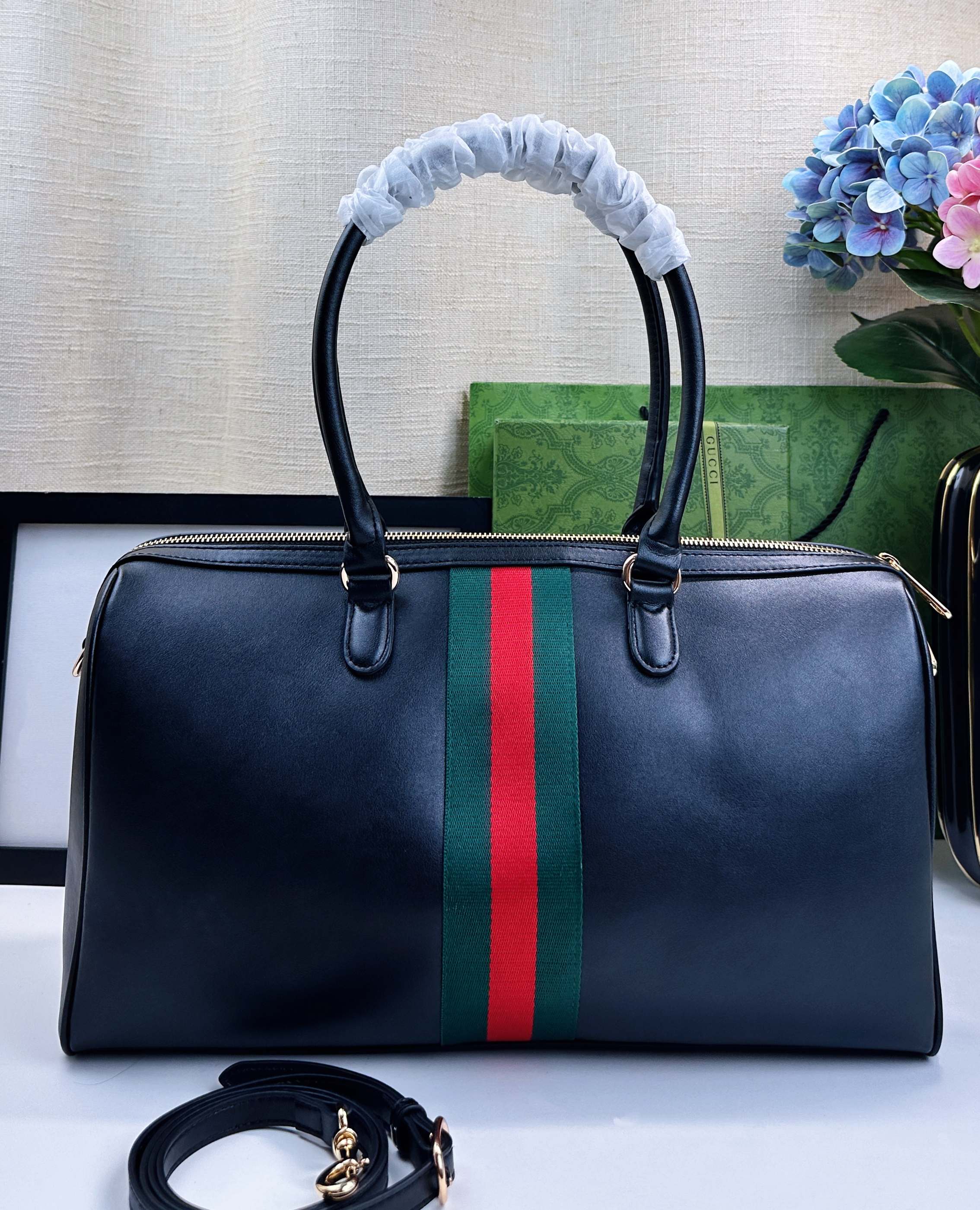 2026春夏系列全新上市。Gucci Borsetto系列名称巧妙融合意大利语“borsa”（手袋）和“