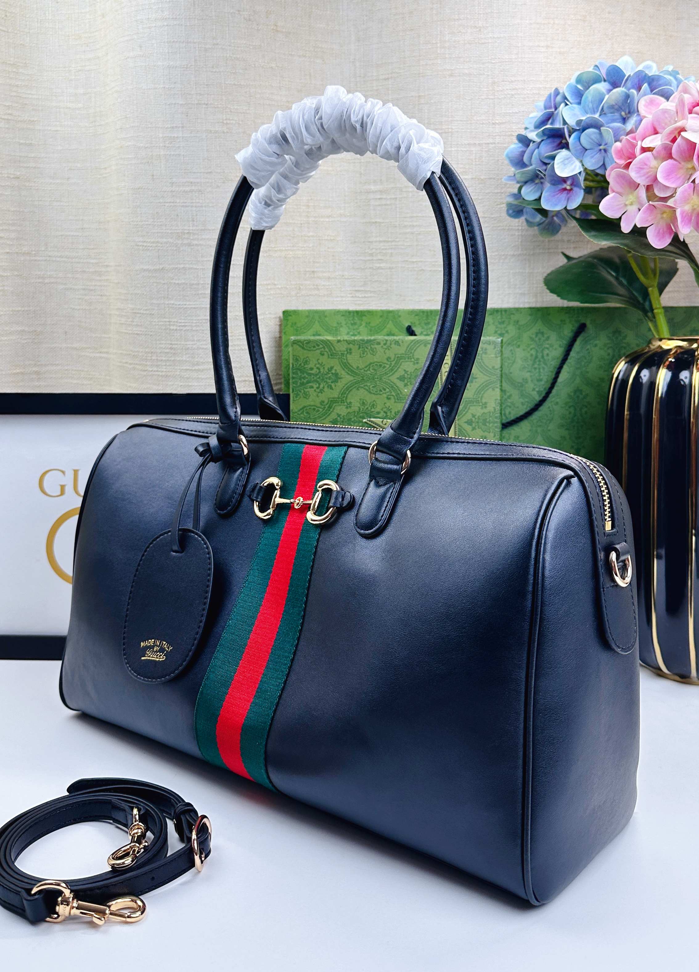 2026春夏系列全新上市。Gucci Borsetto系列名称巧妙融合意大利语“borsa”（手袋）和“