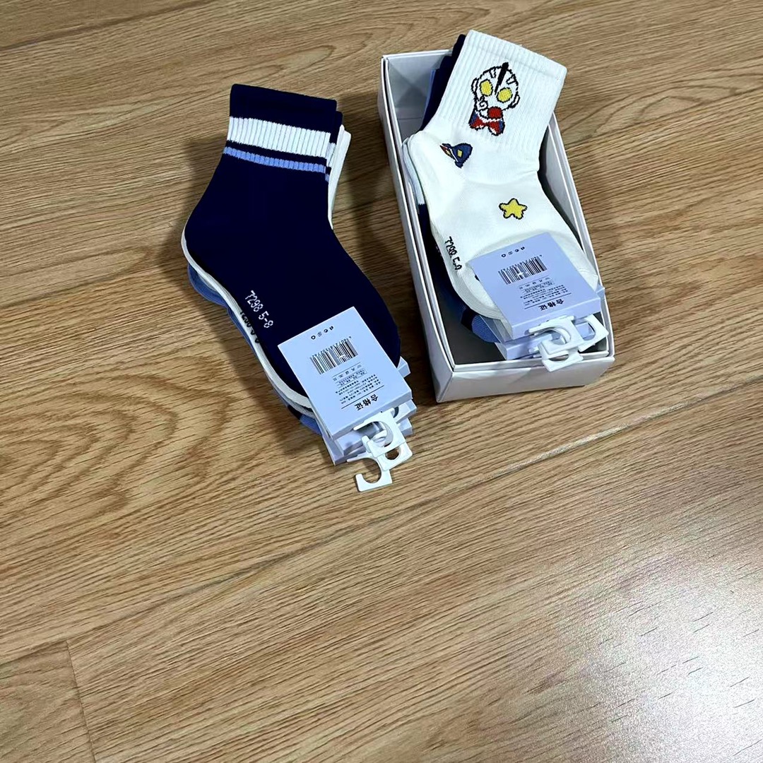 “Otman Children’s Cotton Stockings: Comfortable, Stylish, and Durable for Every Pair” - 图片 9