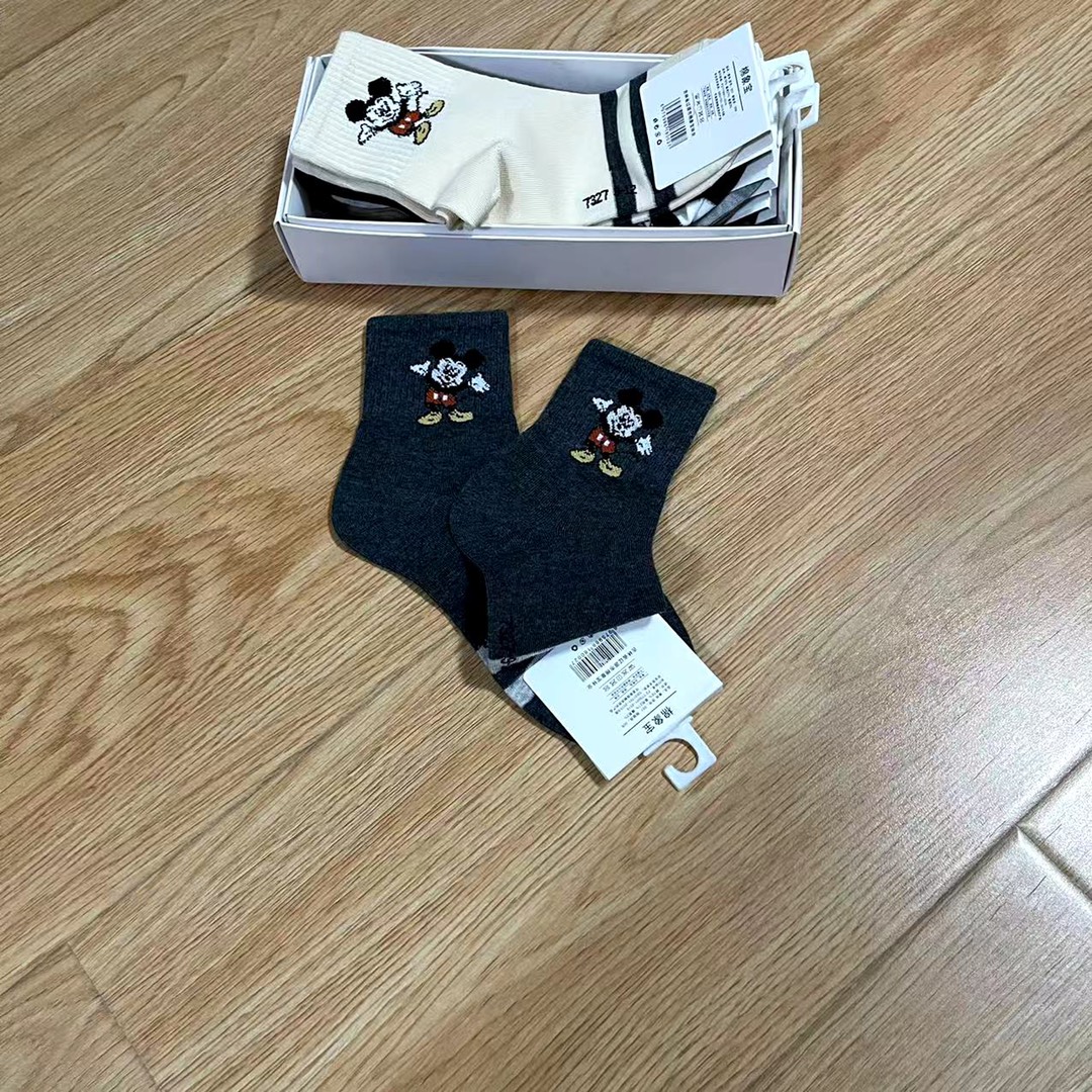 Mickey Cartoon Embroidery Stockings for Children: Super Sweet and Special Design! - 图片 6
