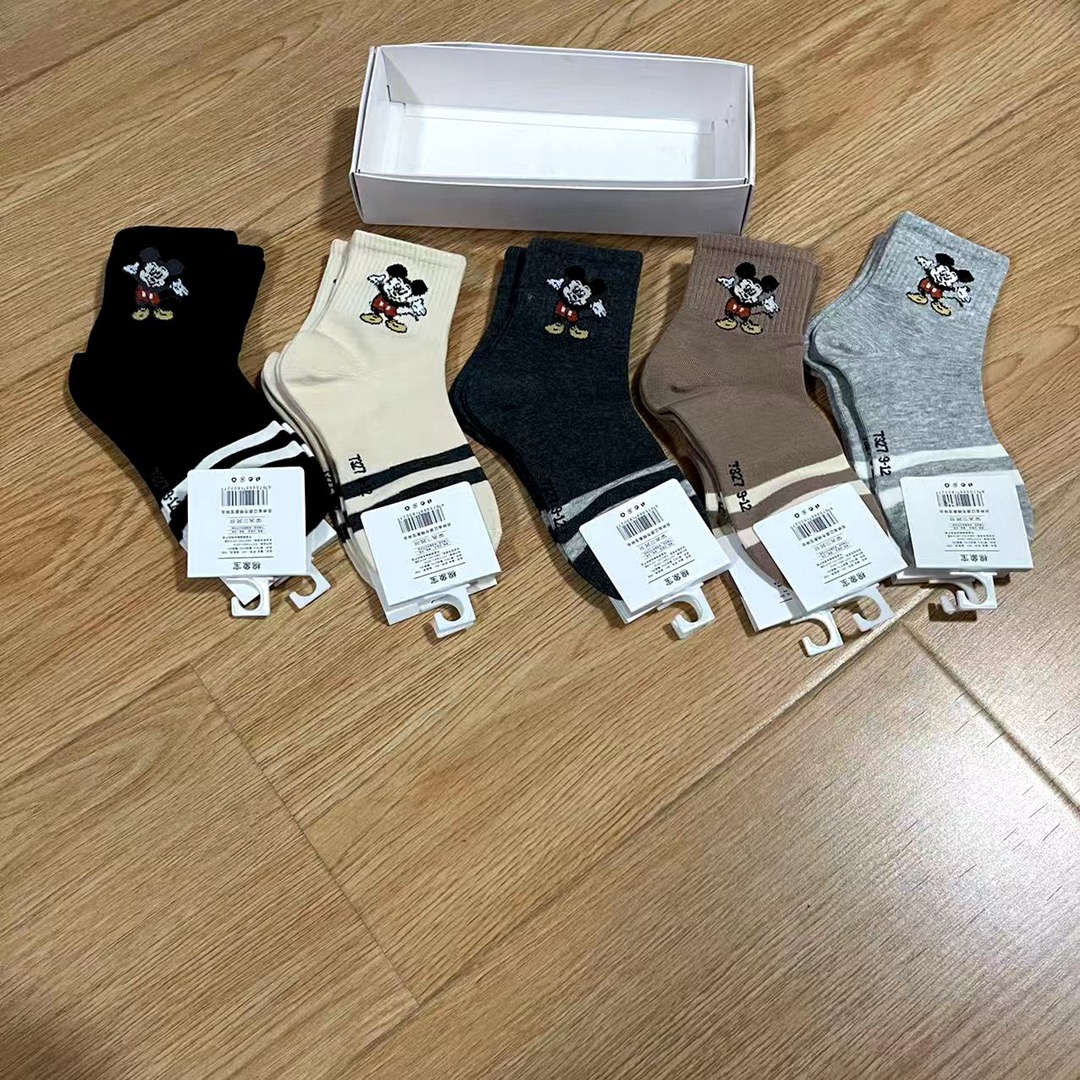 Mickey Cartoon Embroidery Stockings for Children: Super Sweet and Special Design! - 图片 8