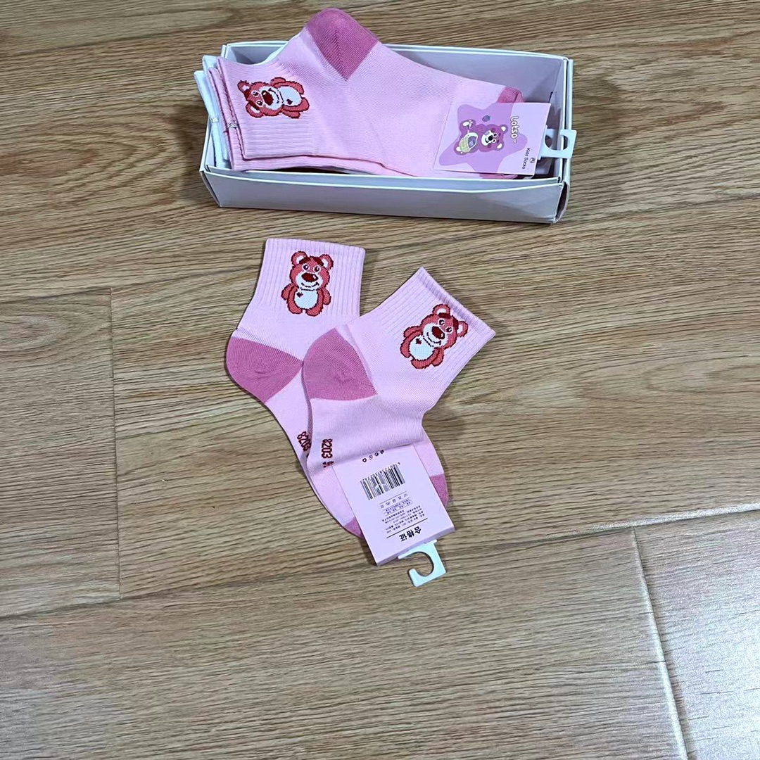 “Strawberry Bear Cartoon Embroidery Children’s Socks – 2-12 Years” - 图片 6