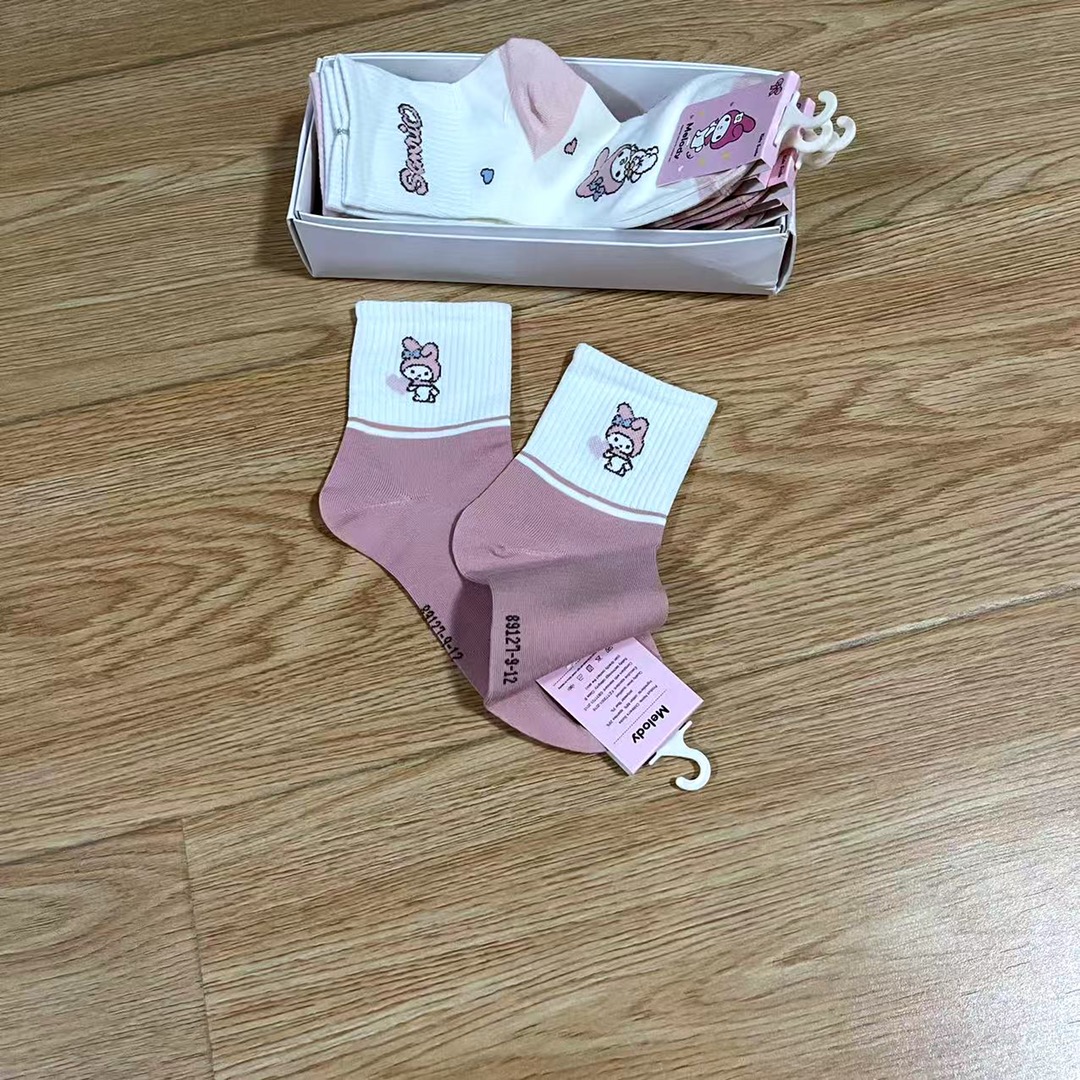 “Special Melody Embroidered Children’s Stockings: Best Wishes for New Year!” - 图片 4
