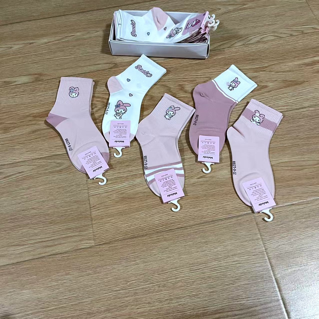 “Special Melody Embroidered Children’s Stockings: Best Wishes for New Year!” - 图片 2