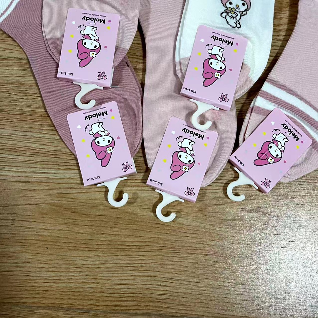“Special Melody Embroidered Children’s Stockings: Best Wishes for New Year!” - 图片 9