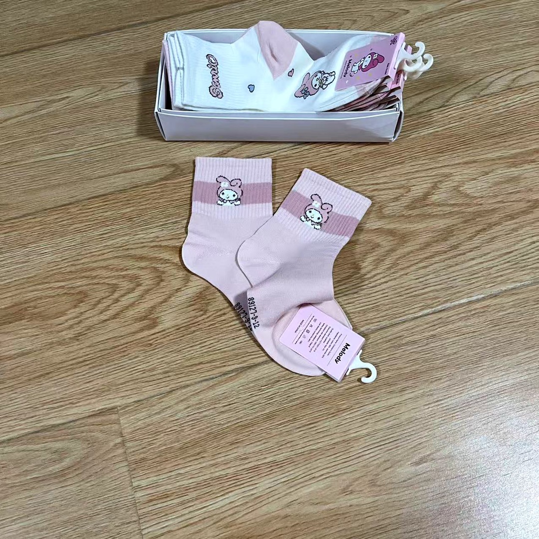 “Special Melody Embroidered Children’s Stockings: Best Wishes for New Year!” - 图片 6