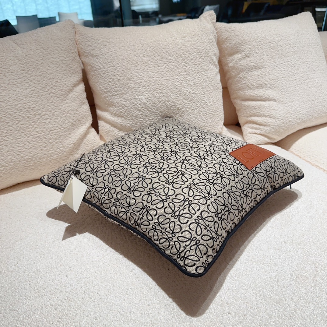罗意威 Loewe 高定典藏名品高定成衣时装外套连衣裙衬衫T恤 #49754AE2 3