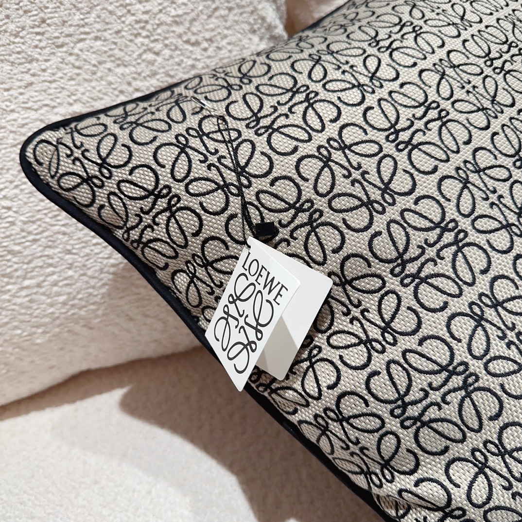 罗意威 Loewe 高定典藏名品高定成衣时装外套连衣裙衬衫T恤 #49754AE2 9