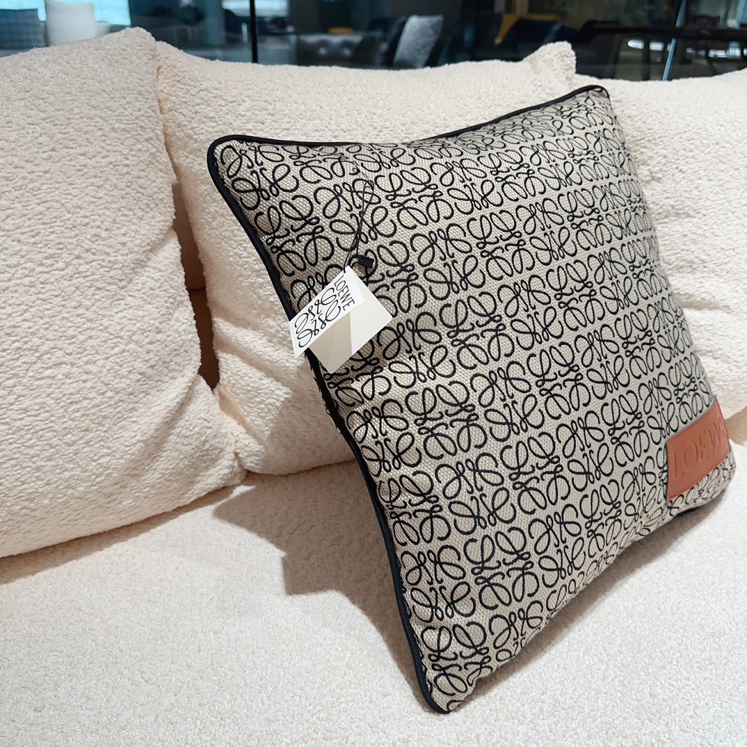 罗意威 Loewe 高定典藏名品高定成衣时装外套连衣裙衬衫T恤 #49754AE2 4