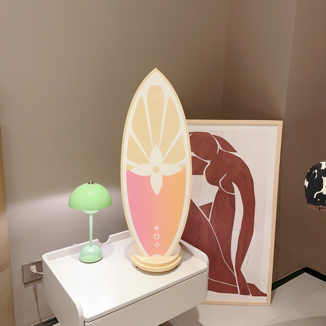 Louis Vuitton Maison Lifestyle Luxury Home Decor Blanket Tableware 4