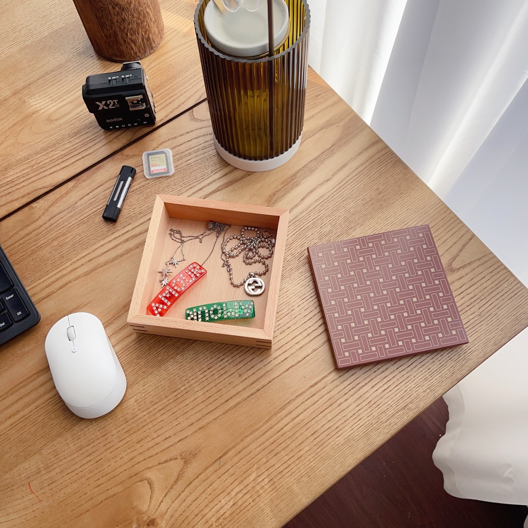 A wooden jewelry box crafted for the organized storage of bracelets - Comprehensive 8