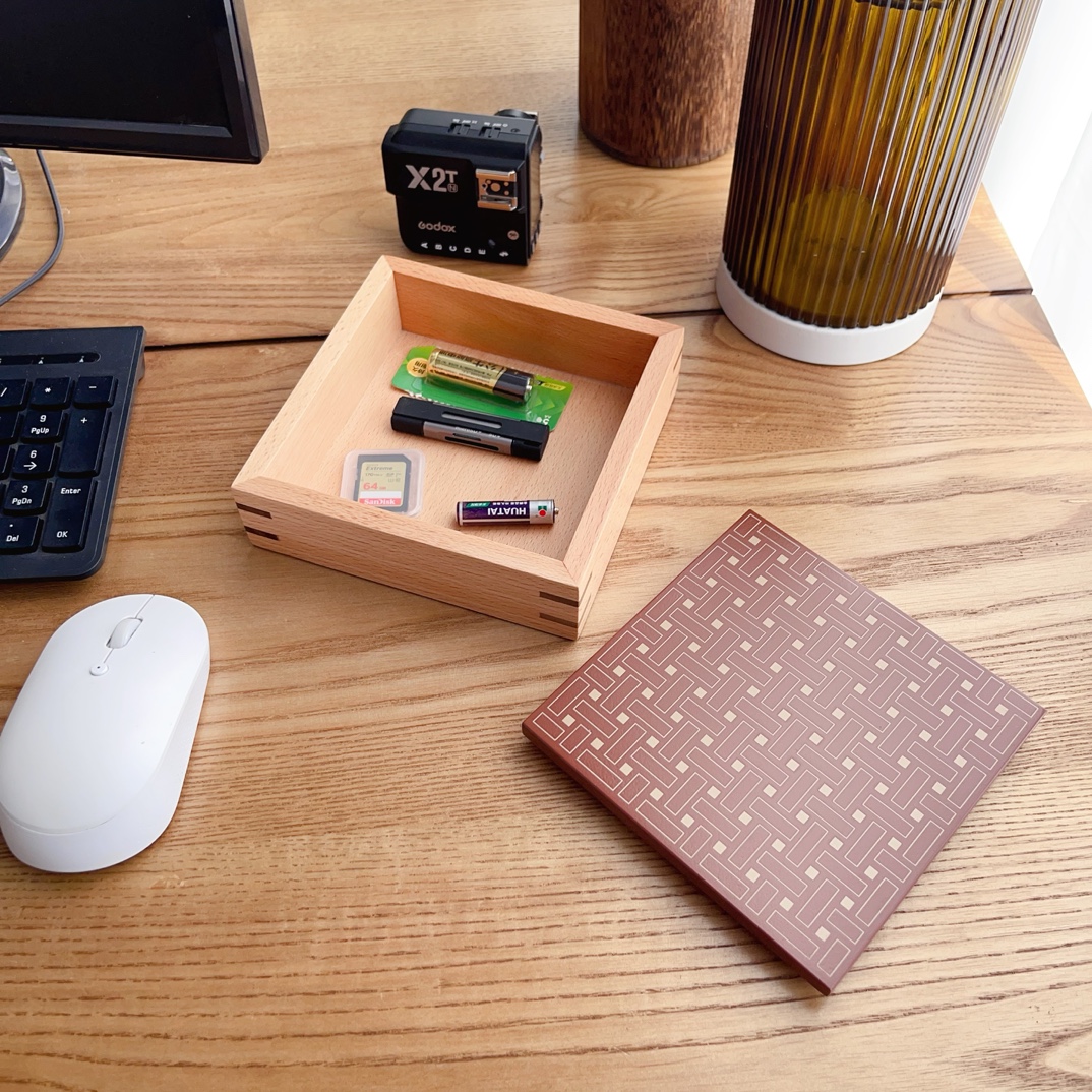 A wooden jewelry box crafted for the organized storage of bracelets - Comprehensive 9