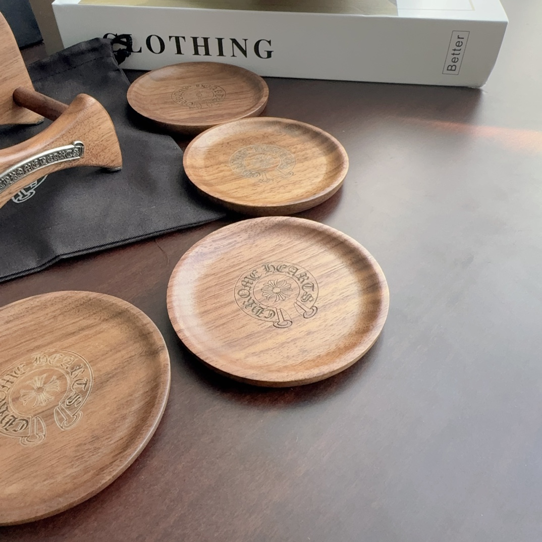 Crafted from rich black walnut, this Chrome Hearts coaster set - Comprehensive 3
