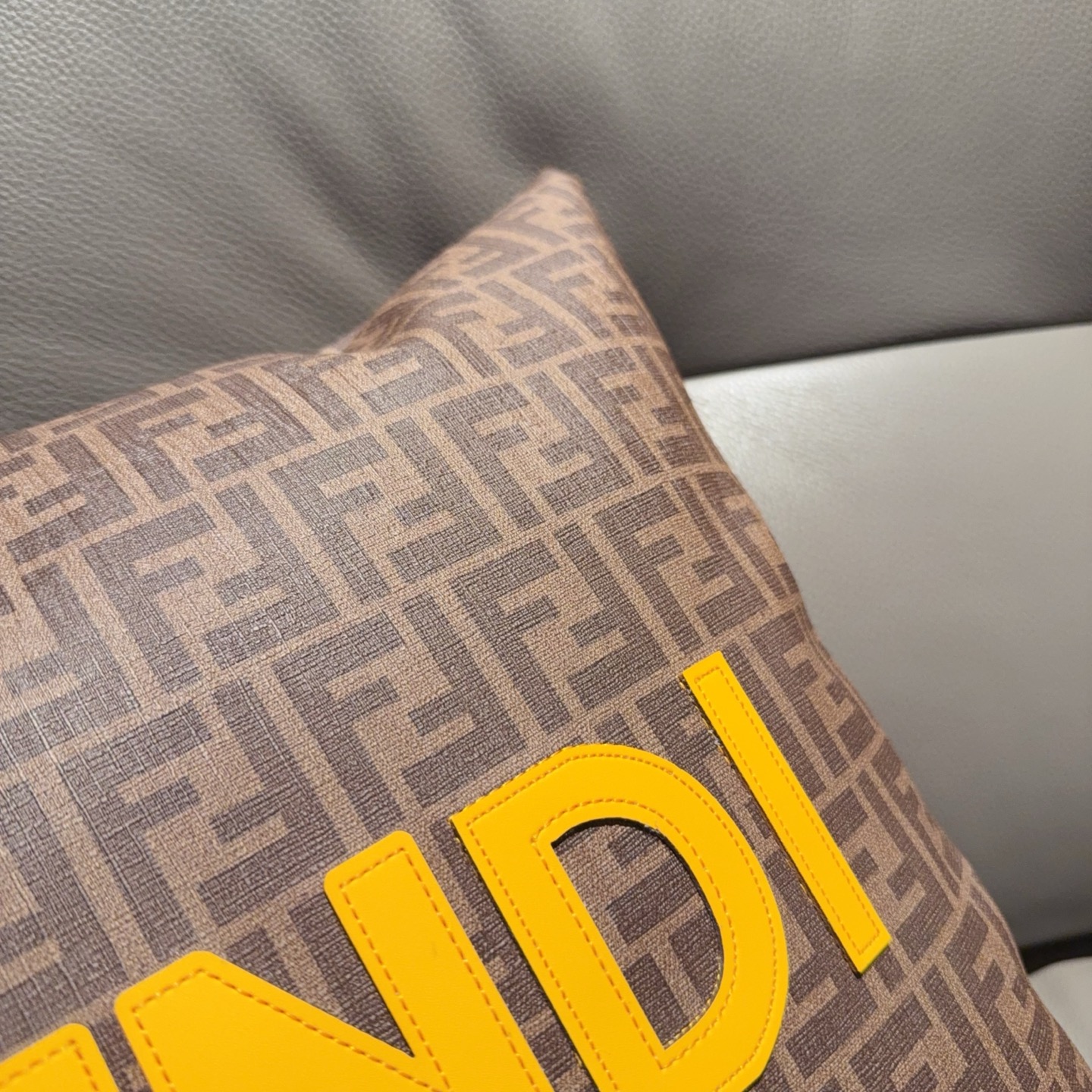 芬迪 Fendi 高定典藏名品高定成衣时装外套连衣裙衬衫T恤 #90F9A92D 4