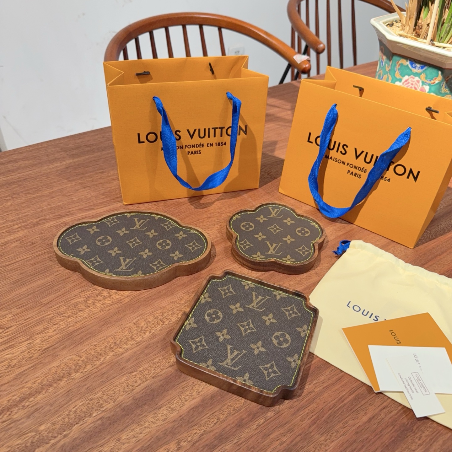 把奢侈品搬进茶席,LV中古老花三款壶承封神 2