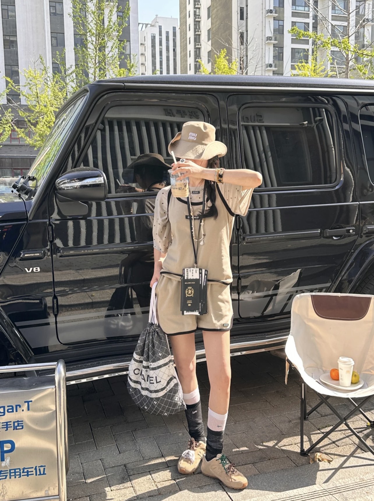 The 24P beach bag is truly practical and perfect for travel - Bag 7