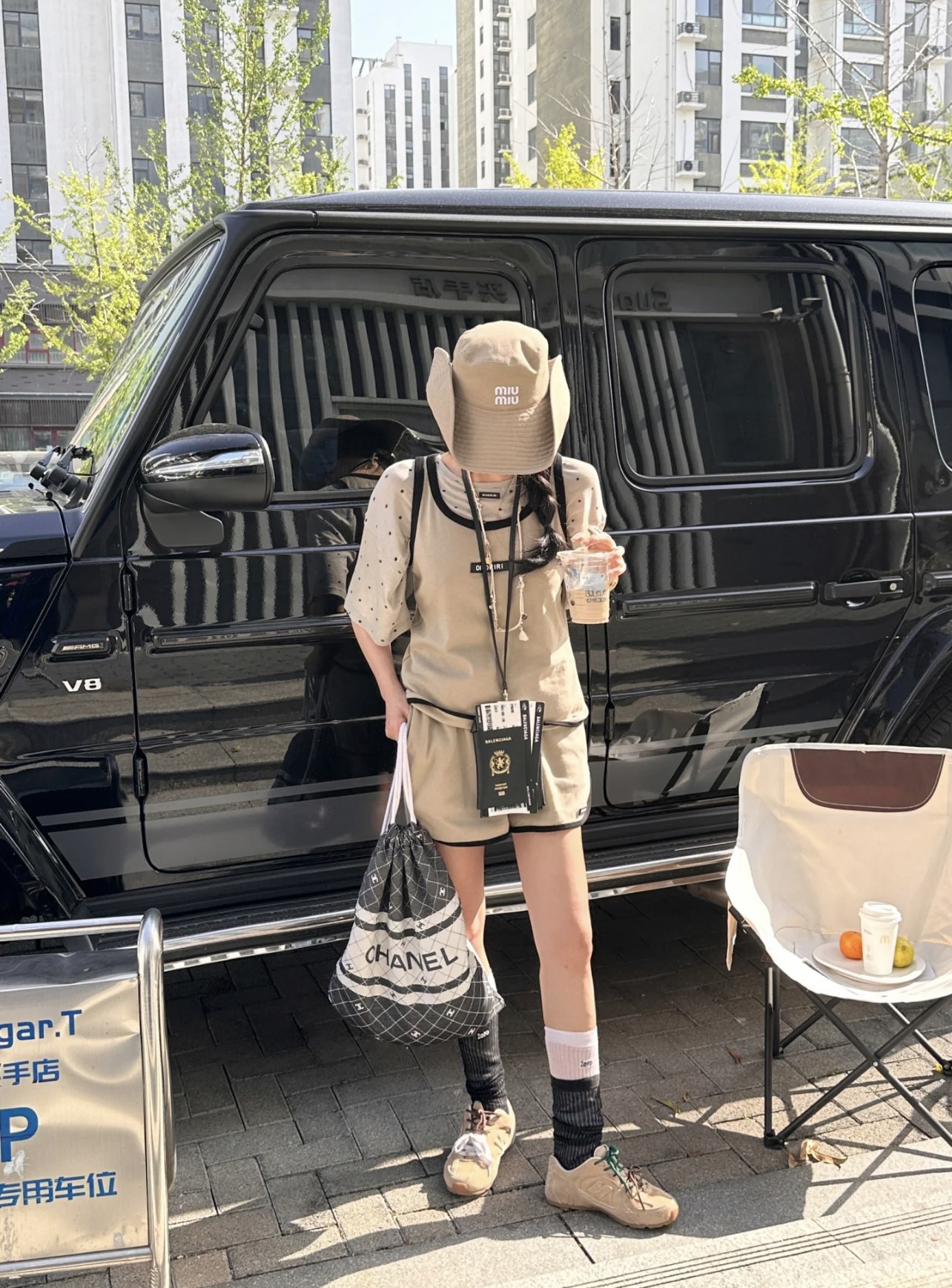 The 24P beach bag is truly practical and perfect for travel - Bag 8