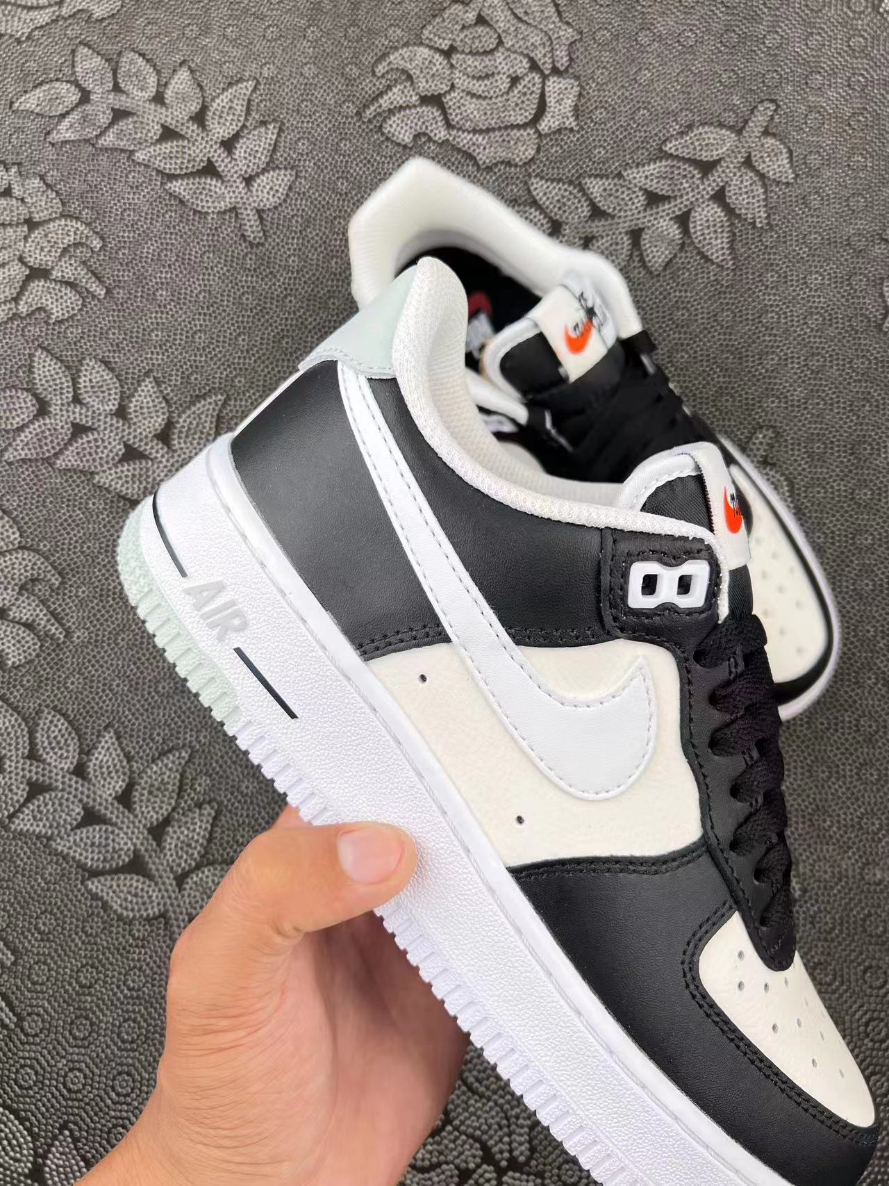 ? Af1空军07款 黑白配色?