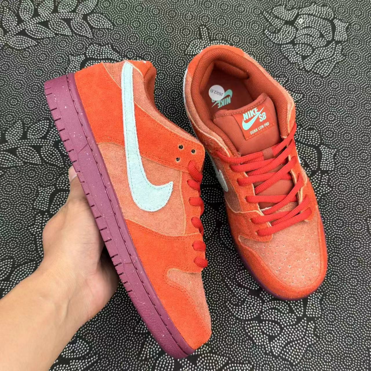 599 💰 Nike Dunk SB Low 