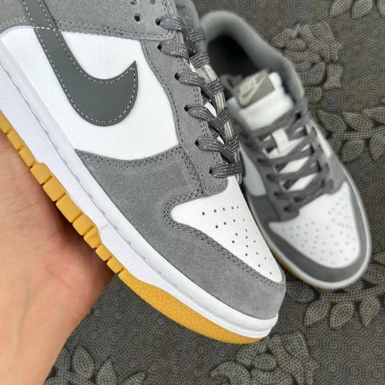 599 💰 Nike Dunk Low 