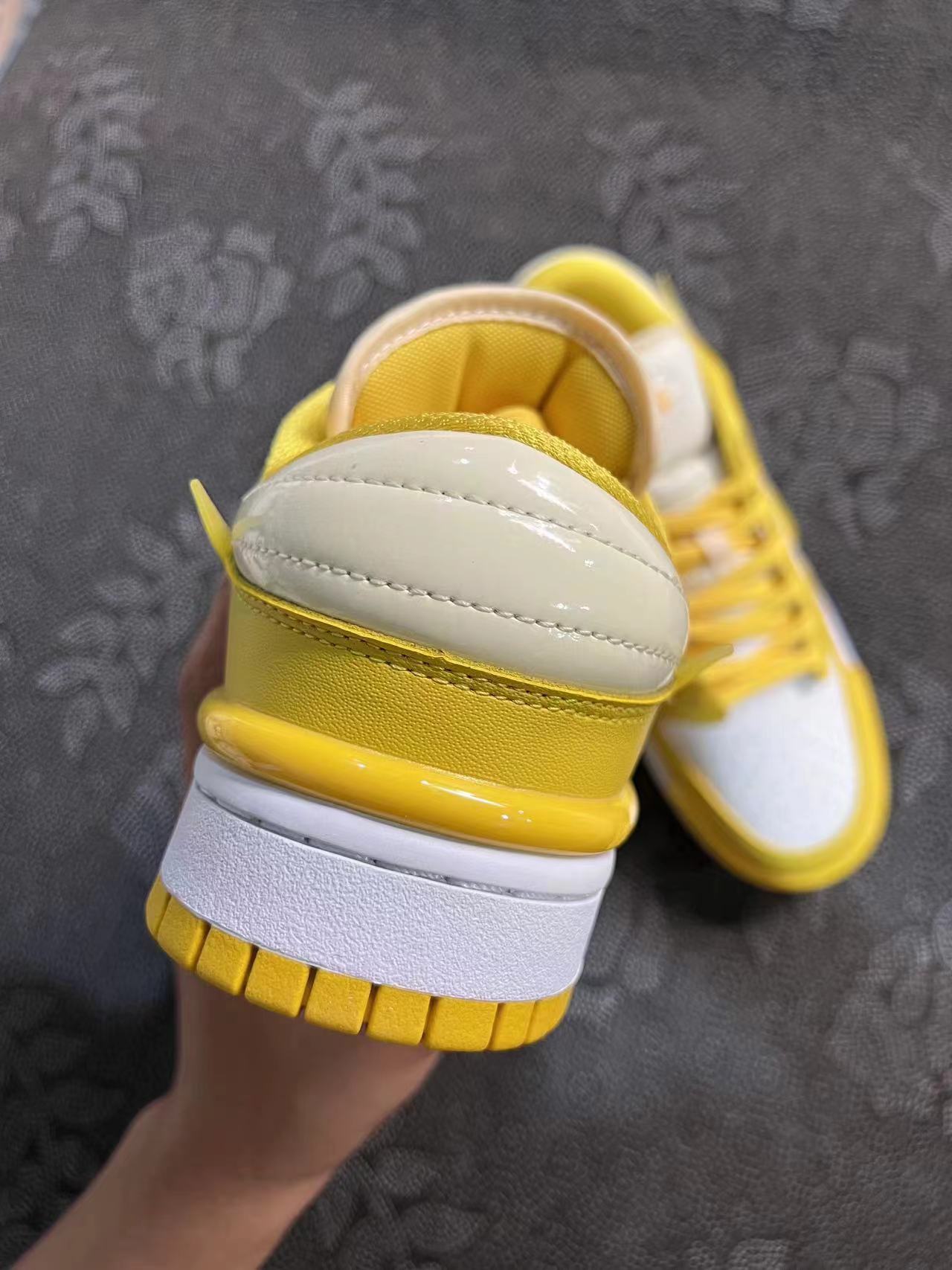 449 💰 Nike Dunk Low Twist “Vivid Sulfur