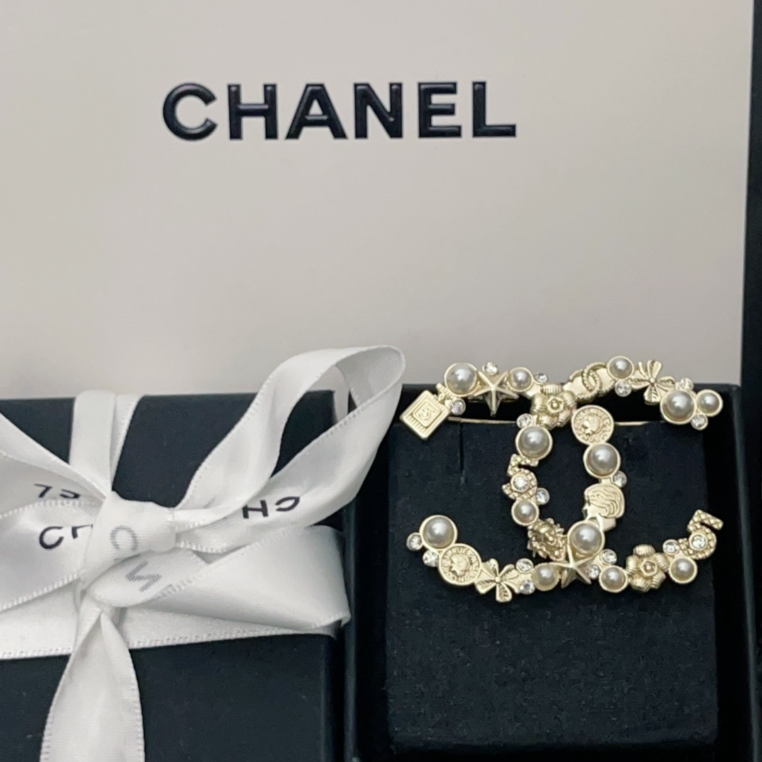 Chanel Gioielleria Spilla