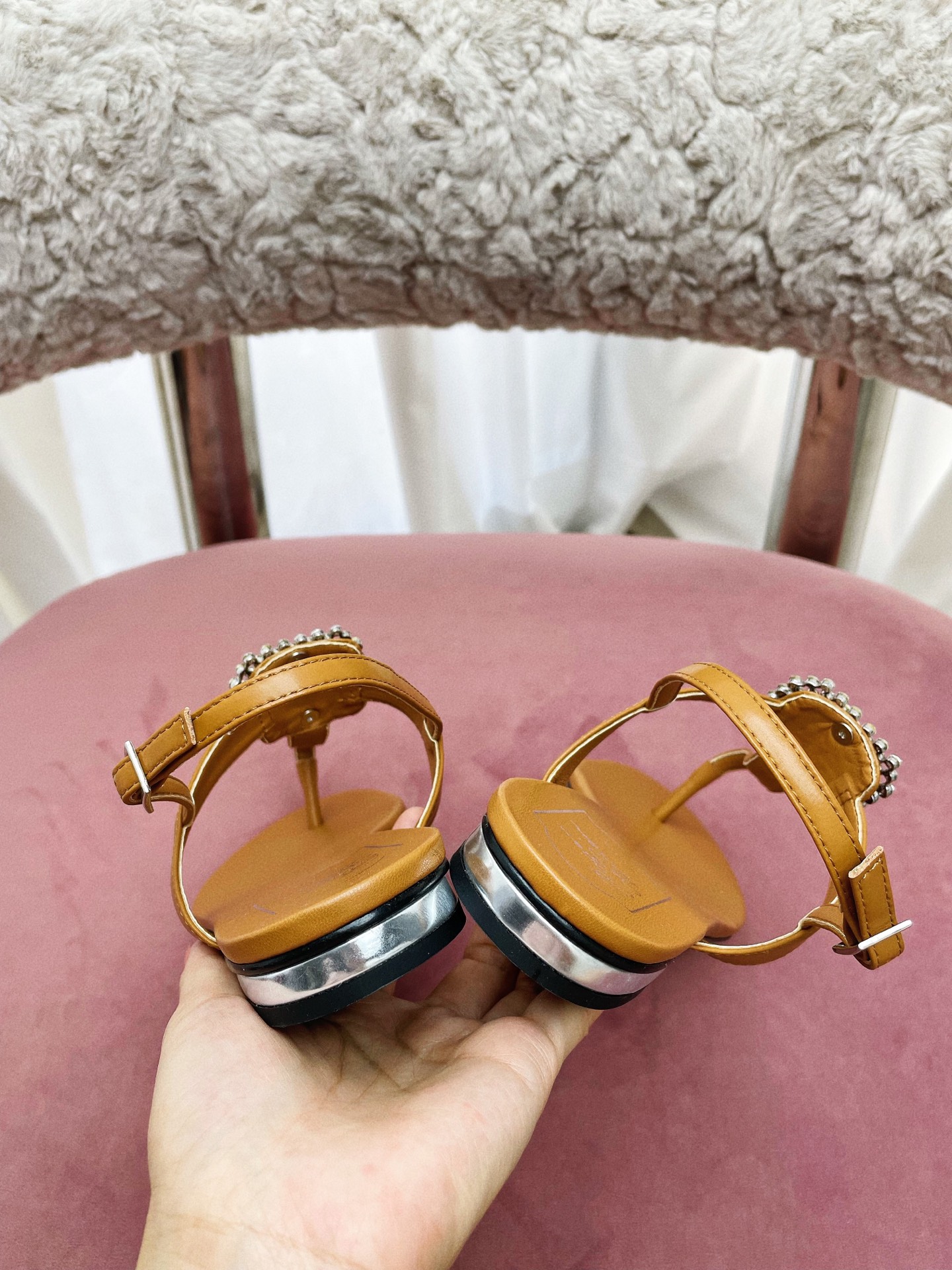 “European Style Parisian Sandals with Square Diamond Detail – Vintage Comfort and Elegance, Custom Italian Leather” - 图片 4