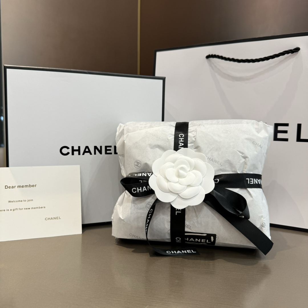 Chanel Haute Couture Silk Twill Scarf Shawl Ref.2541CCDB 2