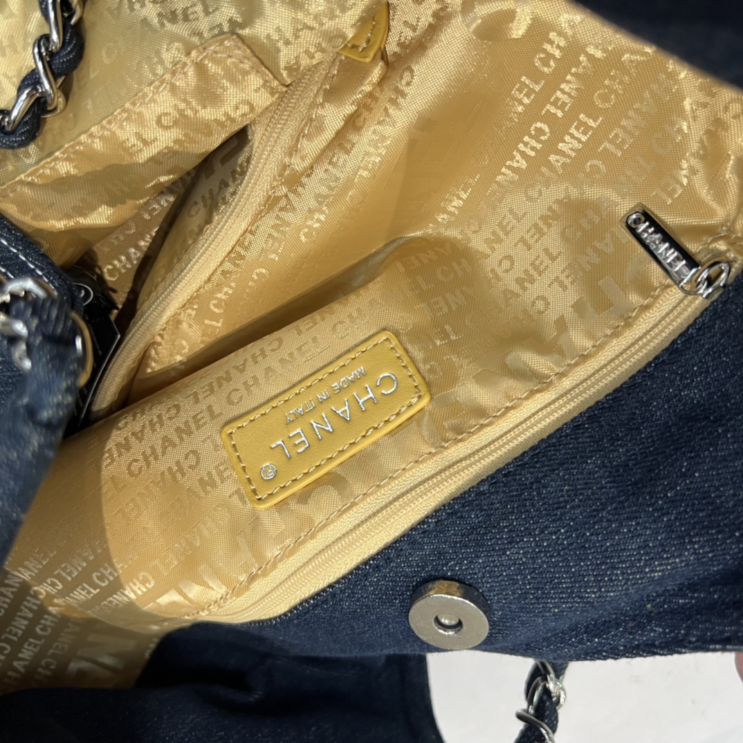 Vintage Denim Large Tote - Comprehensive 9