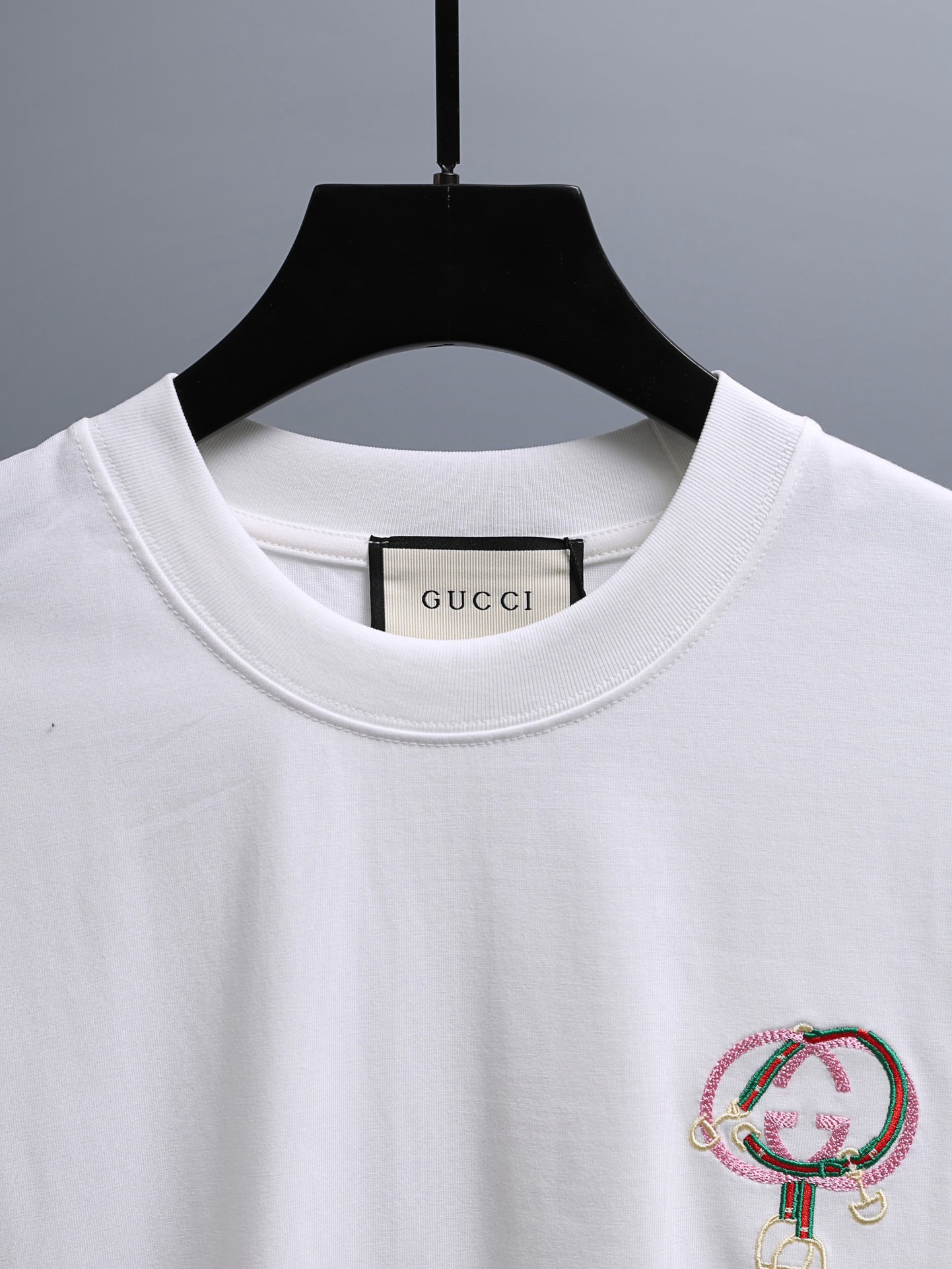 GUCCI/古驰 马年限定撞色双G刺绣圆领短袖 黑色 白色-莆田鞋,莆田鞋货源,高仿鞋,高仿鞋货源,安福档口,莆田高仿鞋,莆田鞋批发,高仿鞋批发,莆田高仿运动鞋,高仿运动鞋,莆田运动鞋 GUCCI/古驰 马年限定撞色双G刺绣圆领短袖 黑色 白色