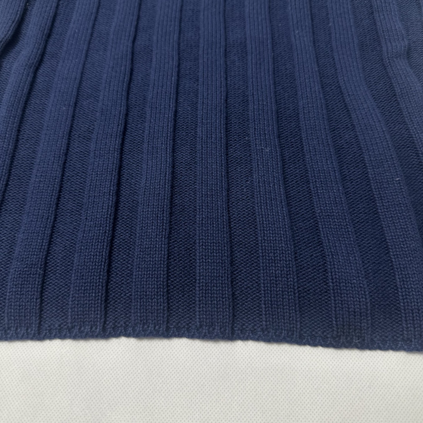 MIUMIU/缪缪 26SS徽标学院风短袖针织衫 藏蓝 白色-Chinese UA Cheap High Quatity Brand Clothes Bags handbags Sneakers wholesale wholesaler seller from China Factory suppliers Fashion Clothing Shoes best Quality Beautiful Price MIUMIU/缪缪 26SS徽标学院风短袖针织衫 藏蓝 白色