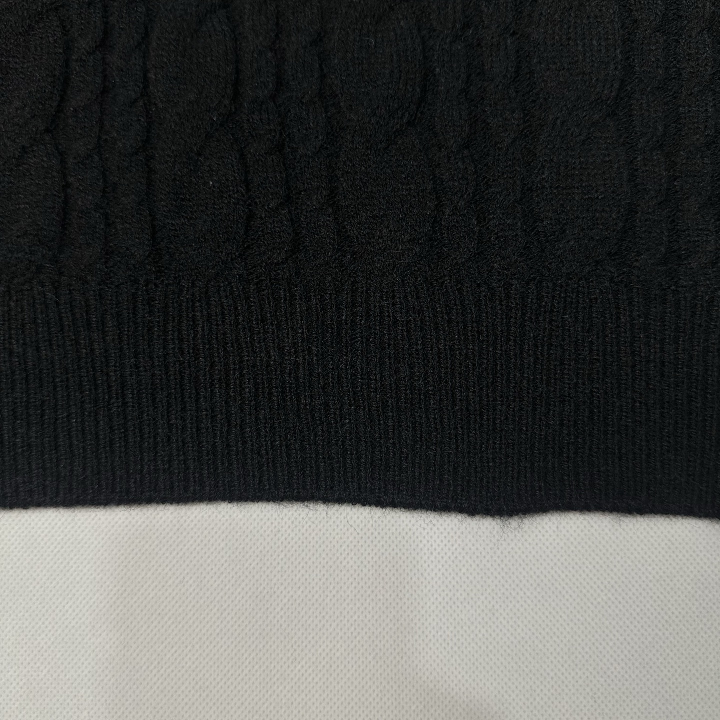 DIOR/迪奥 26SS 花卉白鸽刺绣麻花针织短袖 黑色 白色-Chinese UA Cheap High Quatity Brand Clothes Bags handbags Sneakers wholesale wholesaler seller from China Factory suppliers Fashion Clothing Shoes best Quality Beautiful Price DIOR/迪奥 26SS 花卉白鸽刺绣麻花针织短袖 黑色 白色