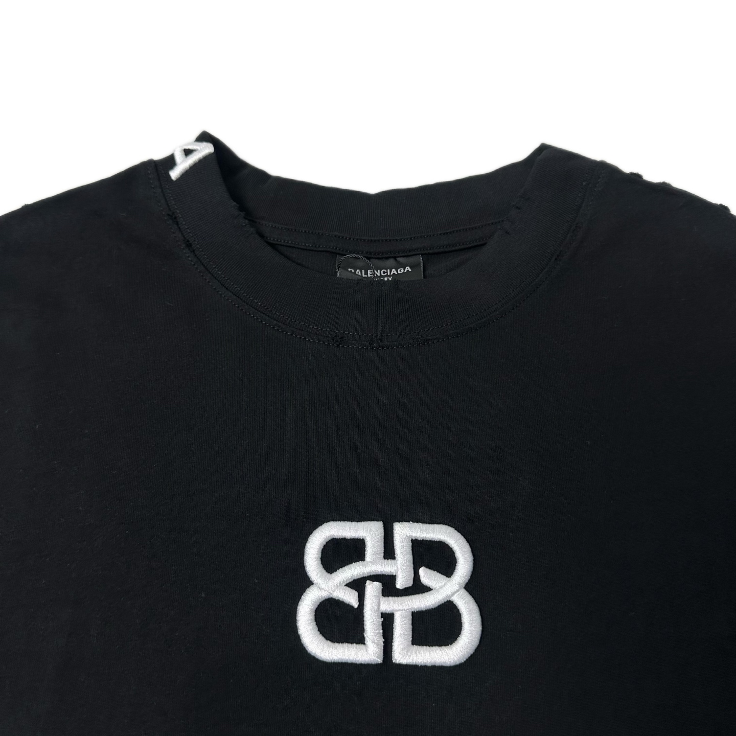 BALENCIAGA/巴黎世家 S26罗马系列刺绣重工磨破圆领短袖 黑色-莆田鞋,莆田鞋货源,高仿鞋,高仿鞋货源,安福档口,莆田高仿鞋,莆田鞋批发,高仿鞋批发,莆田高仿运动鞋,高仿运动鞋,莆田运动鞋 BALENCIAGA/巴黎世家 S26罗马系列刺绣重工磨破圆领短袖 黑色