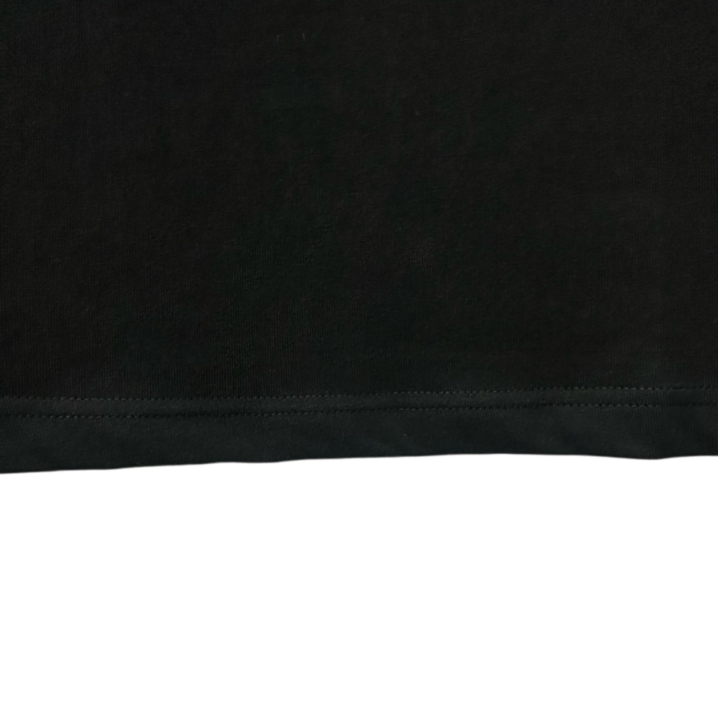 LOUIS VUITTON/路易威登 全幅三花满印刺绣圆领短袖 黑色 白色-Top High Quatity Cheap Sneakers Fashion Clothing Clothes Bags handbags Shoes of all Brand wholesale With The best Quality And Beautiful Price from China Factory Chinese suppliers wholesaler seller LOUIS VUITTON/路易威登 全幅三花满印刺绣圆领短袖 黑色 白色