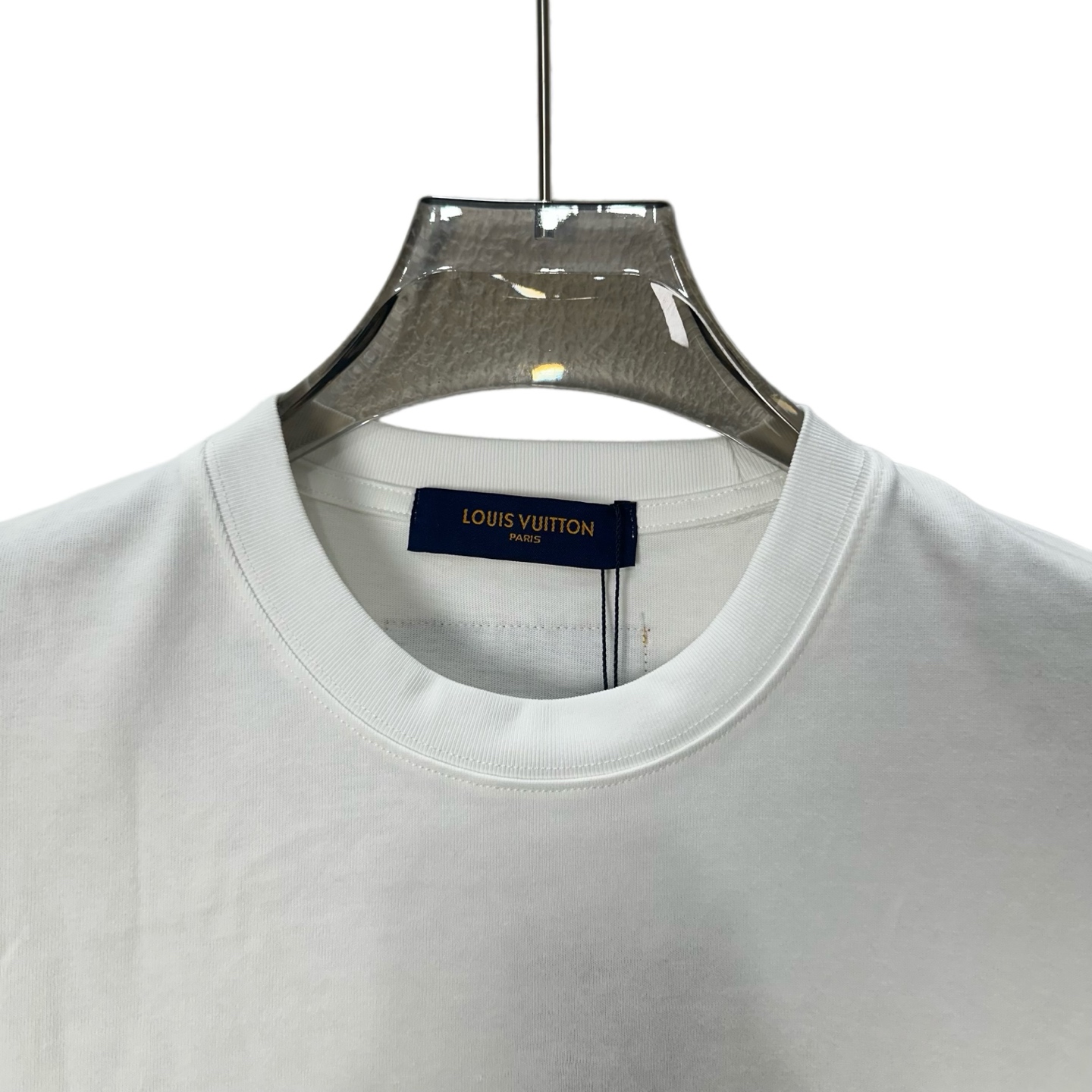 LOUIS VUITTON/路易威登 别针Logo刺绣圆领短袖 黑色 白色 LOUIS VUITTON/路易威登 别针Logo刺绣圆领短袖 黑色 白色