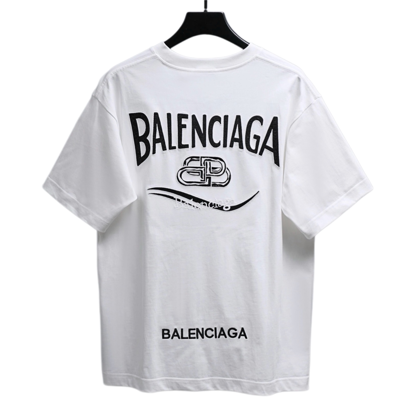BALENCIAGA/巴黎世家 26SS 多重海浪复合刺绣圆领短袖 黑色 白色-Chinese UA Cheap High Quatity Brand Clothes Bags handbags Sneakers wholesale wholesaler seller from China Factory suppliers Fashion Clothing Shoes best Quality Beautiful Price BALENCIAGA/巴黎世家 26SS 多重海浪复合刺绣圆领短袖 黑色 白色