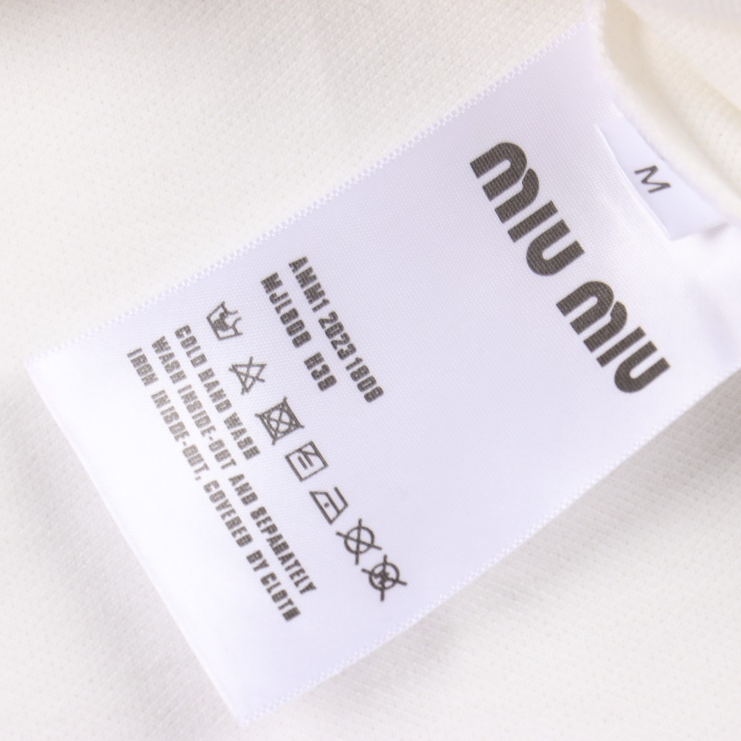 MIUMIU/缪缪 字母logo小标刺绣短袖Polo衫 黑色 白色 绿色-Chinese UA Cheap High Quatity Brand Clothes Bags handbags Sneakers wholesale wholesaler seller from China Factory suppliers Fashion Clothing Shoes best Quality Beautiful Price MIUMIU/缪缪 字母logo小标刺绣短袖Polo衫 黑色 白色 绿色