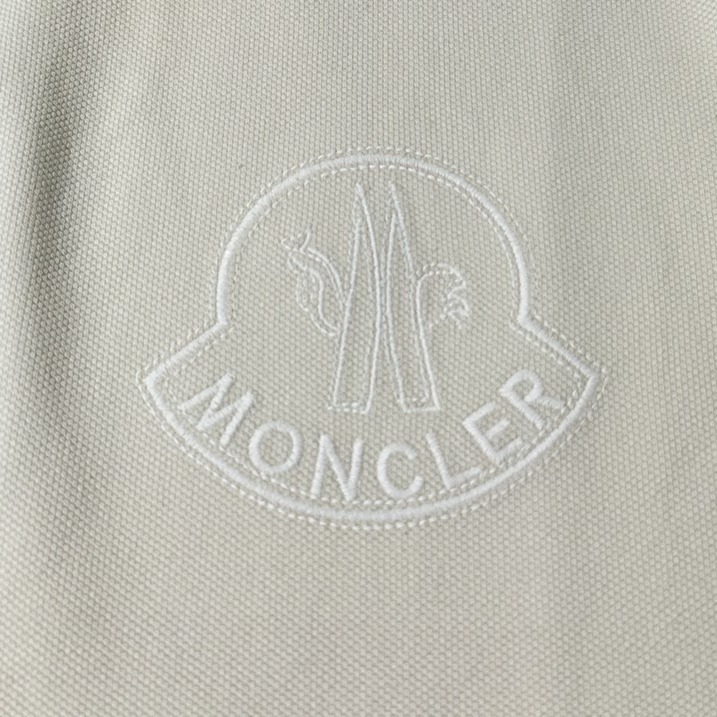 MONCLER/蒙口 胸前logo编织刺绣短袖Polo衫 黑色 杏色-Top High Quatity Cheap Sneakers Fashion Clothing Clothes Bags handbags Shoes of all Brand wholesale With The best Quality And Beautiful Price from China Factory Chinese suppliers wholesaler seller MONCLER/蒙口 胸前logo编织刺绣短袖Polo衫 黑色 杏色