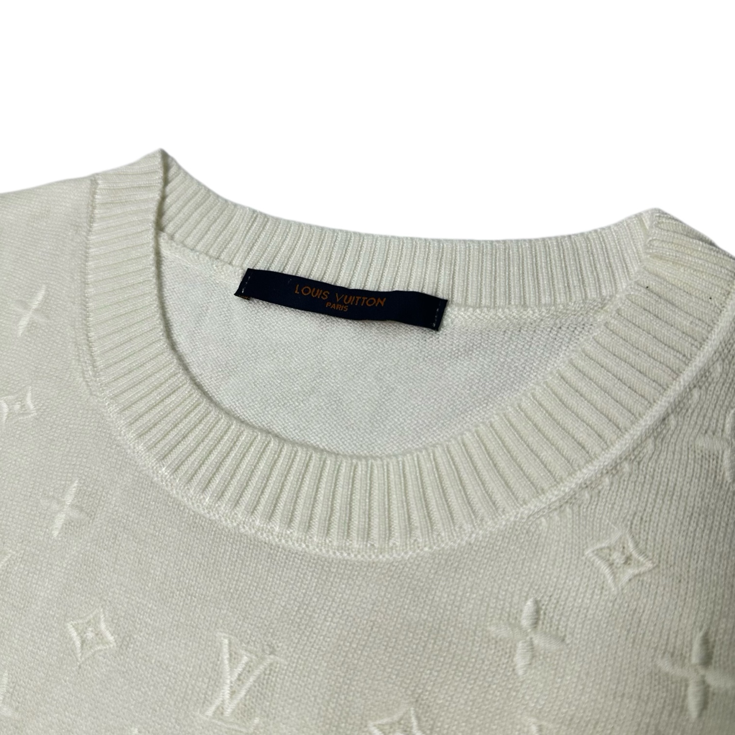 LOUIS VUITTON/路易威登 满印老花提花短袖针织衫 白色-Chinese UA Cheap High Quatity Brand Clothes Bags handbags Sneakers wholesale wholesaler seller from China Factory suppliers Fashion Clothing Shoes best Quality Beautiful Price LOUIS VUITTON/路易威登 满印老花提花短袖针织衫 白色