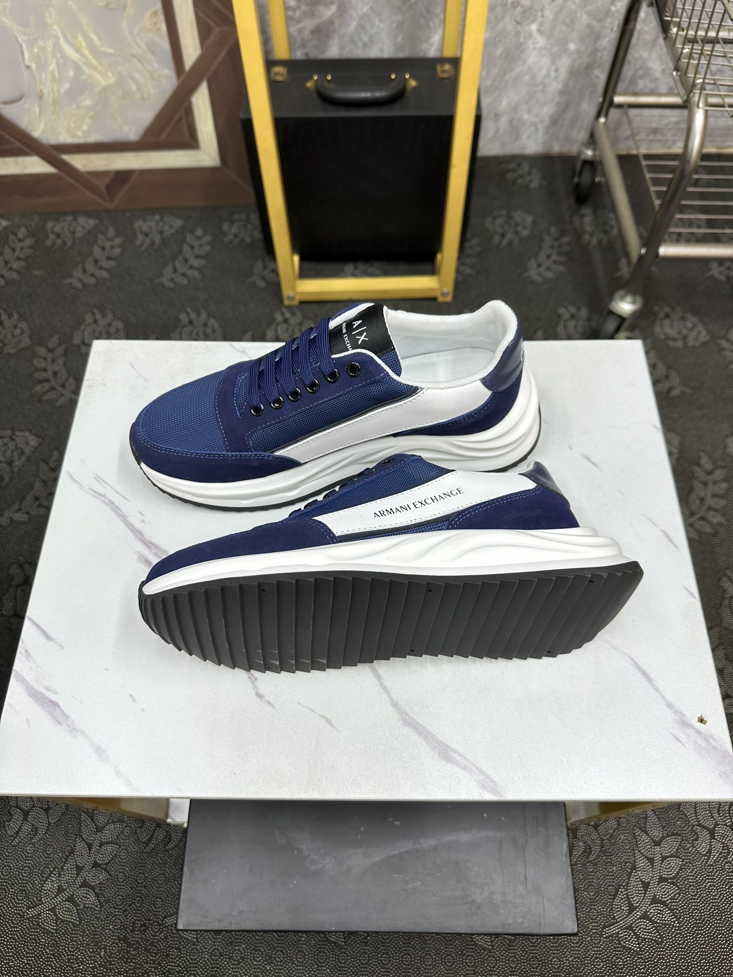 P200. [ARMARNI - ARMARNI 】 verano de los hombres últimos zapatos casuales nuevo listado, forro de cu