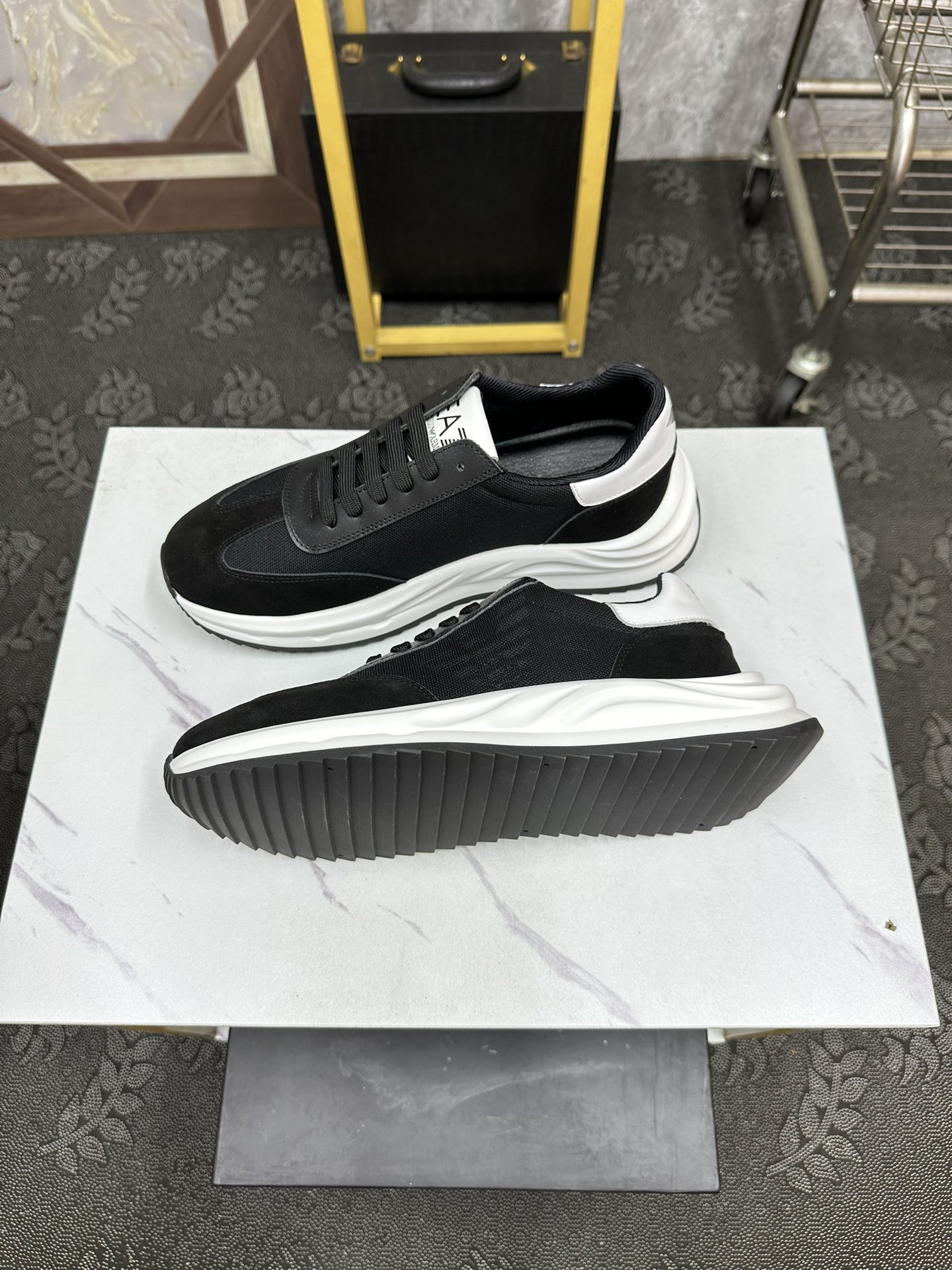 P200. [ARMARNI - ARMARNI 】 verano de los hombres últimos zapatos casuales nuevo listado, forro de cu
